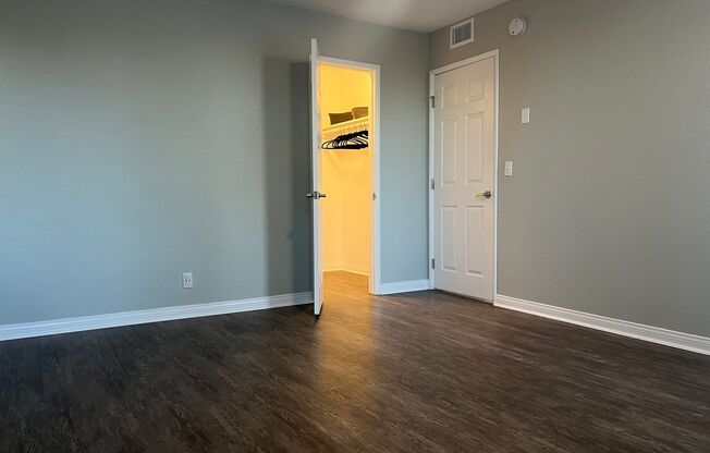 2 beds, 1 bath, 825 sqft, $2,795, Unit 0006