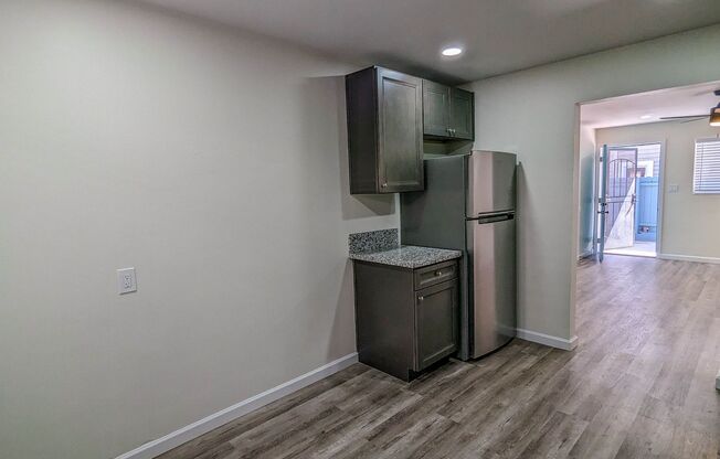 2 beds, 1 bath, 780 sqft, $3,195, Unit 4913