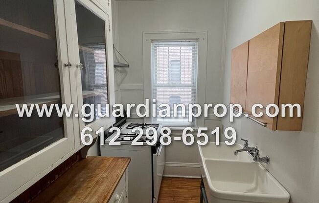 1 bed, 1 bath, 638 sqft, $1,025, Unit #4