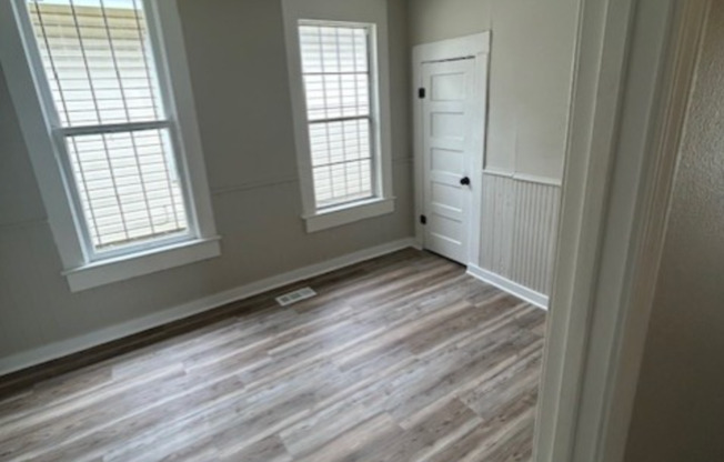 PRICE REDUCED LIMITED TIME! RECENTLY UPDATED!!! RENT ME FIRST! $0 APPLICATION FEES!