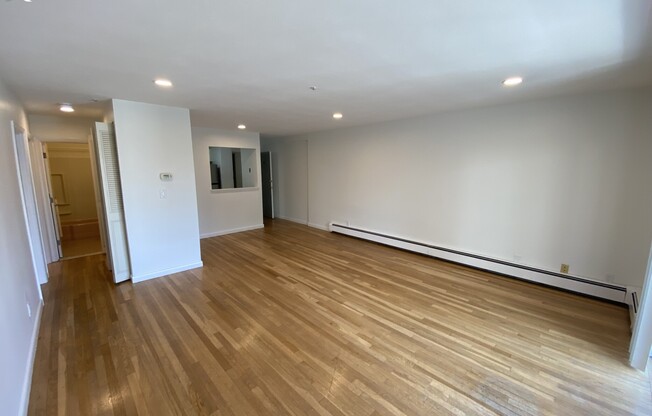 6 GILSON RD