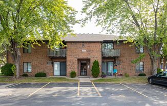 2 beds, 1 bath, $850, Unit 8-2169
