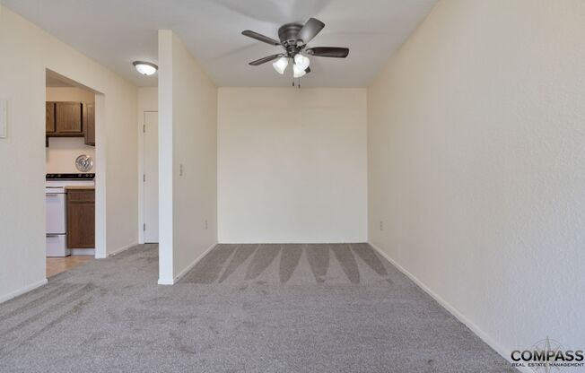 1 bed, 1 bath, 709 sqft, $1,045, Unit 2215-212