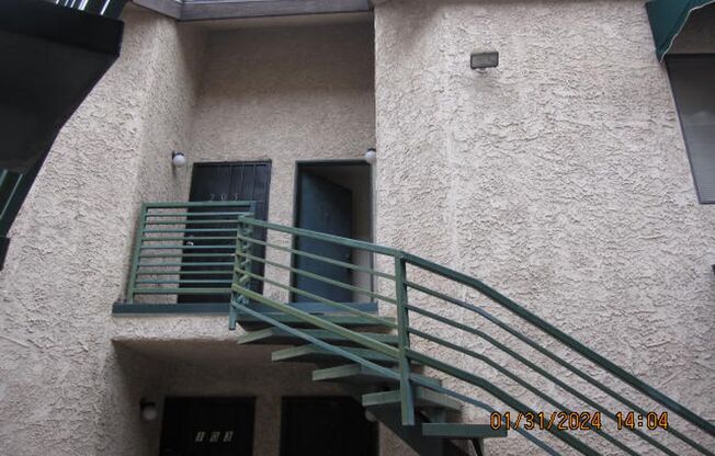 1 bed, 1 bath, $950, Unit # 204