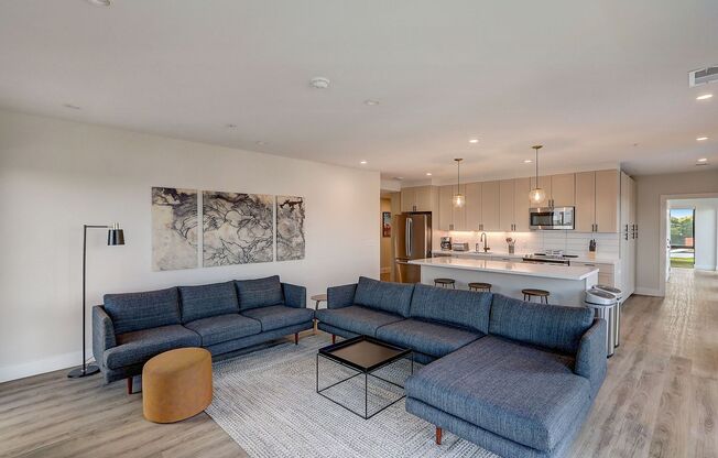 1 bed, 1 bath, 120 sqft, $1,325