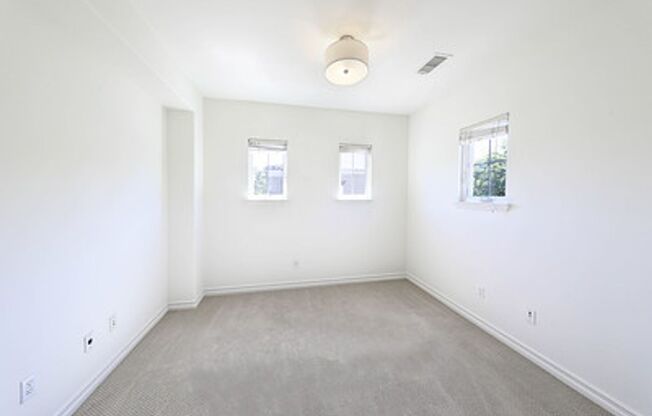 Three bedroom located in Newport Coast community