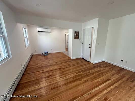 28 FLOYD ST