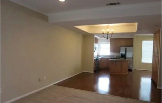 3 beds, 3 baths, 1,456 sqft, $3,995, Unit 3