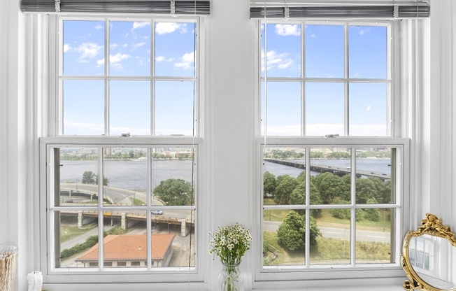 1 bed, 1 bath, 550 sqft, $3,400, Unit 1005