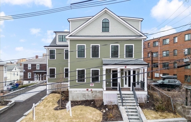 3 beds, 2.5 baths, 2,484 sqft, $5,000, Unit 2