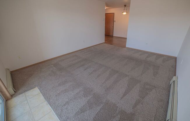 2 beds, 1 bath, 815 sqft, $895, Unit 1415-304