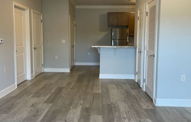 1 bed, 1 bath, 848 sqft, $775, Unit 51