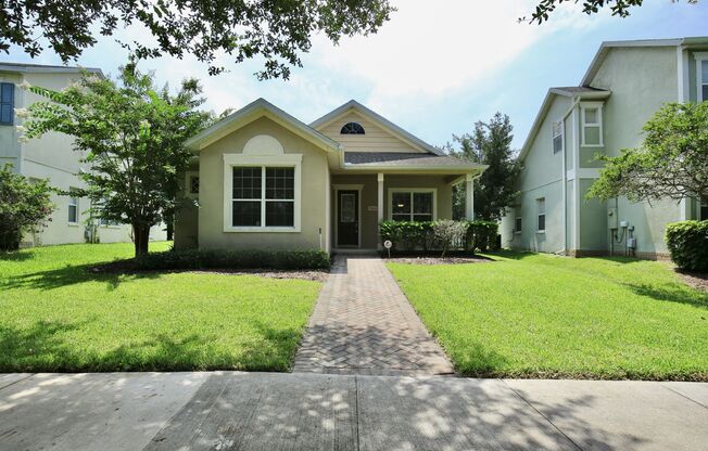 Spacious 3/2 Home located in Summerport Community - Windermere, Rent Special!