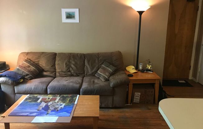 1 bed, 1 bath, 474 sqft, $1,450, Unit 05