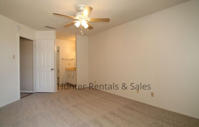 3 beds, 2 baths, $1,150