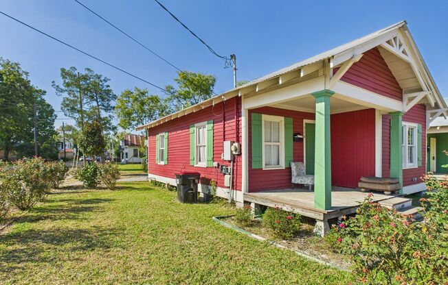 2 Bedroom, 1 Bathroom House in Freetown!