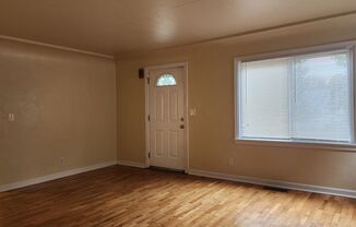 3 beds, 1 bath, $2,295