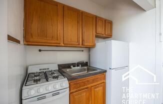 Studio, 1 bath, 400 sqft, $1,395, Unit Main
