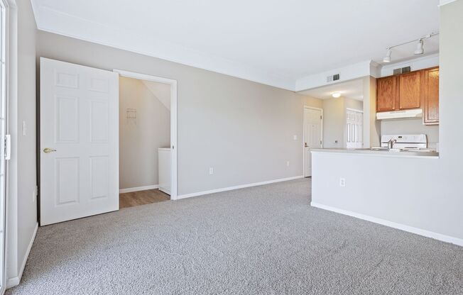 1 bed, 1 bath, 650 sqft, $1,179, Unit 184