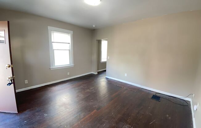 5121 Silver 3BR/2BA (Norwood)