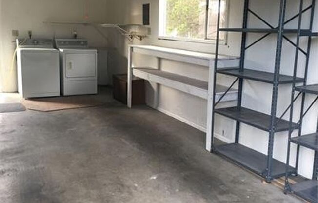 3 beds, 1 bath, $2,200