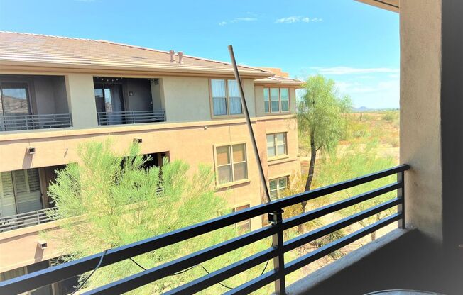 Beautiful 2 Bed, 2 Bath Scottsdale Condo in Venu at Grayhawk!