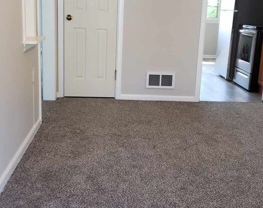 2 beds, 1 bath, $850