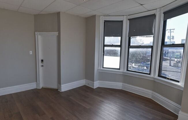1 bed, 1 bath, 300 sqft, $975, Unit Apt 23