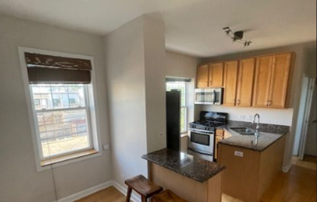 1 bed, 1 bath, $1,600