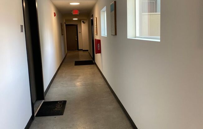 1 bed, 1 bath, 700 sqft, $1,295, Unit Unit 404