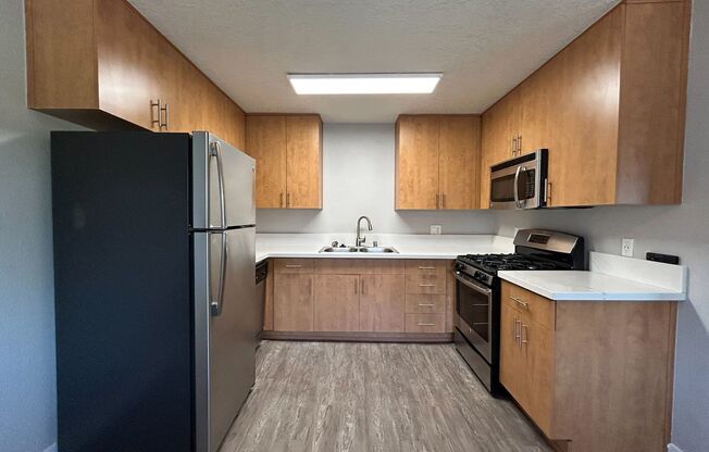 2 beds, 1 bath, 950 sqft, $2,895, Unit 1724-1