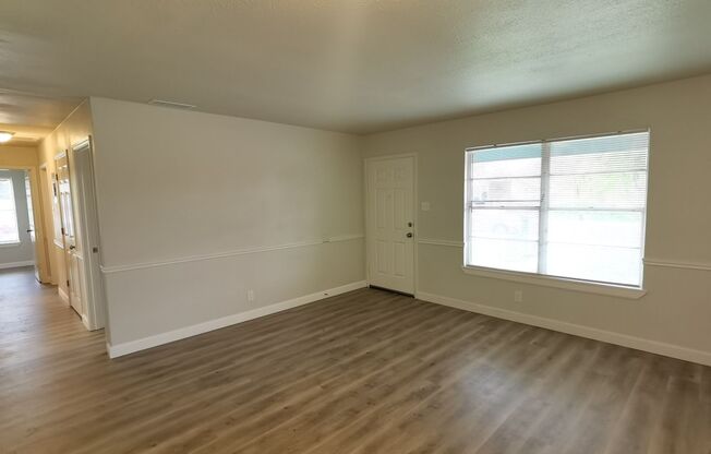 4 Bedroom 2 bath in Valley High