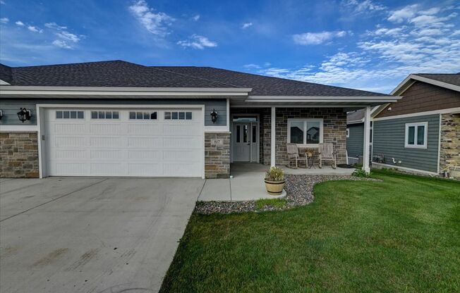 Vineyard Condominiums, LLC