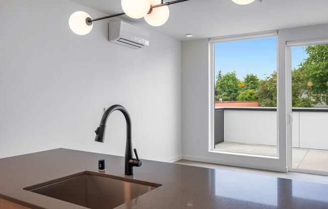 1 bed, 1 bath, 421 sqft, $1,795, Unit 409