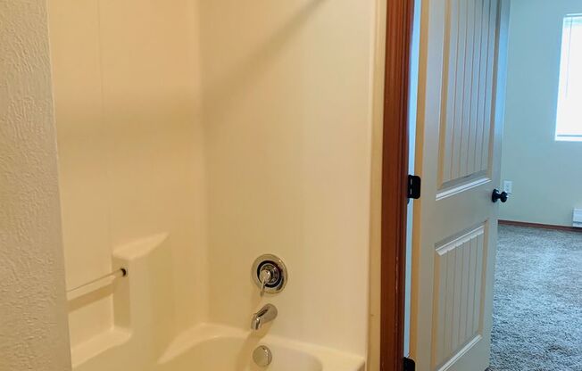 1 bed, 1 bath, 660 sqft, $1,295, Unit 4672 - 103