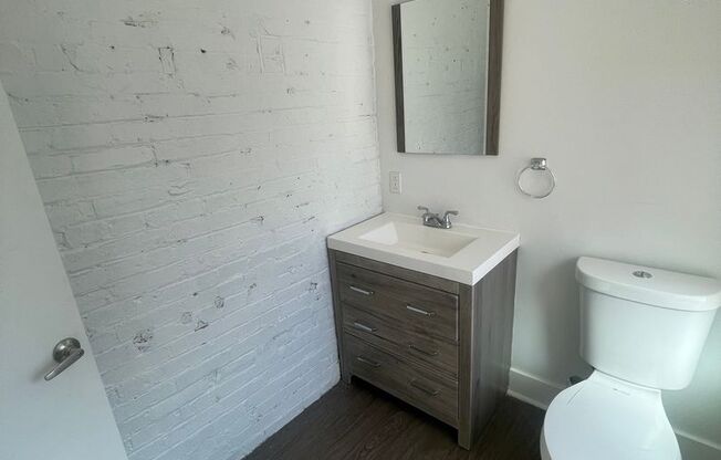 2 beds, 1.5 baths, 850 sqft, $1,995, Unit 605