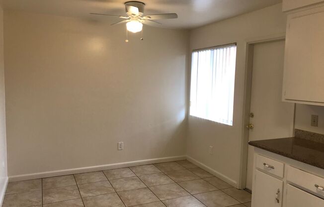 2 beds, 1 bath, 925 sqft, $1,195