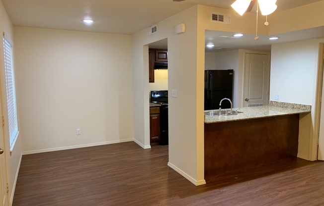 1 bed, 1 bath, 640 sqft, $675, Unit Building 5 Unit #64