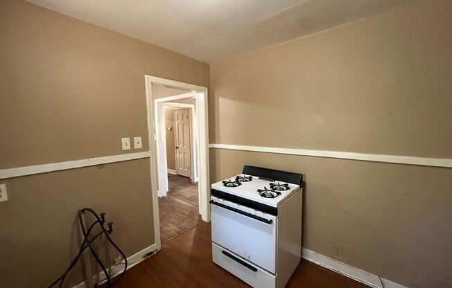 2 beds, 1 bath, $850