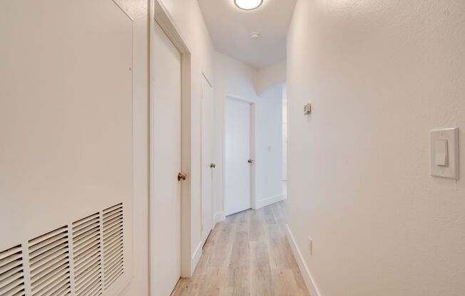 2 beds, 2 baths, $1,700, Unit # 41 2067