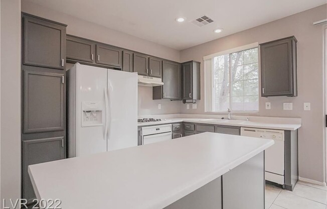 2376 SUMMER HOME ST