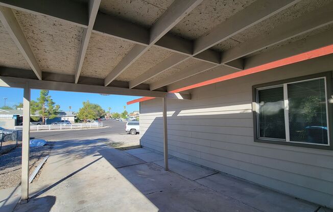 Cute 3 bedroom 1 bathroom home on a large lot