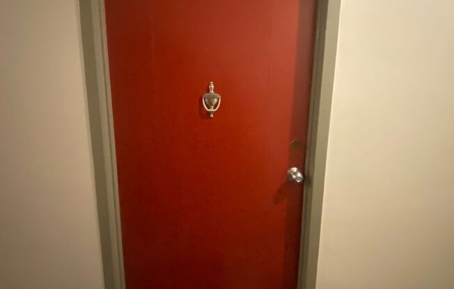 An efficiency apartment located on the 7th floor of the Boston House Condominium just off of DuPont Circle Next to John's Hopkins University