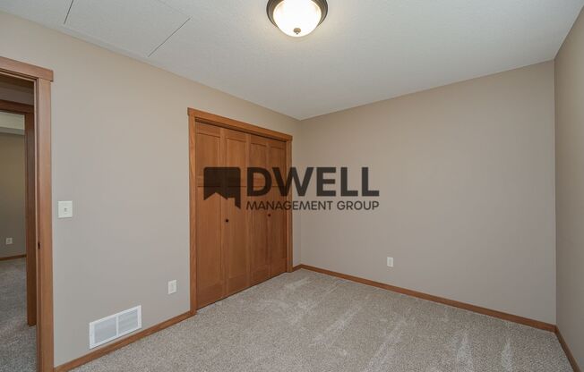 4 beds, 3 baths, $2,200, Unit # NORTHWEST