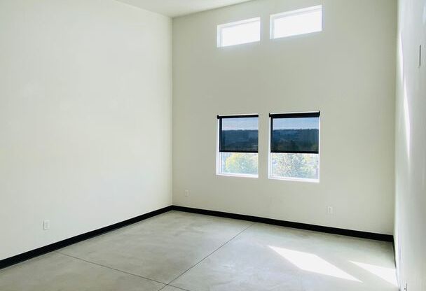 1 bed, 1 bath, 700 sqft, $1,295, Unit Unit 404