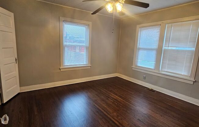 2 beds, 1 bath, 1,200 sqft, $1,250, Unit 1115 S Gary Pl