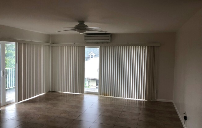 Private Duplex Home Across from Kahala Mall