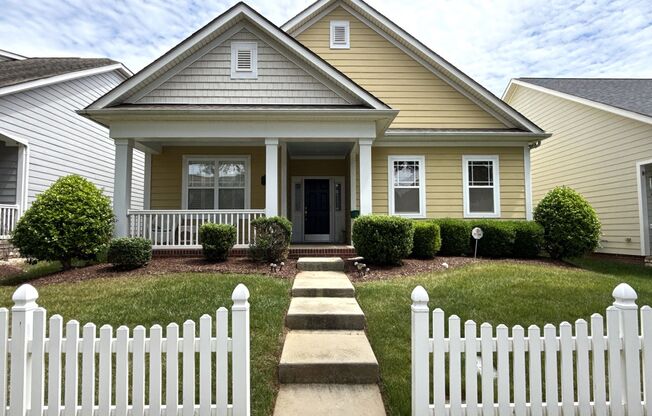 Charming Home In Bonterra!