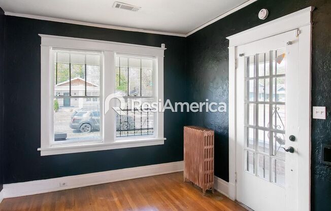 Classic Bungalow in a Convenient Location!
