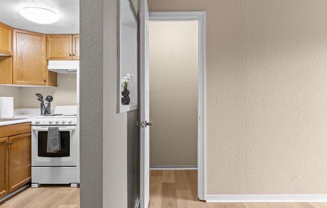 1 bed, 1 bath, 600 sqft, $799, Unit Apt 719